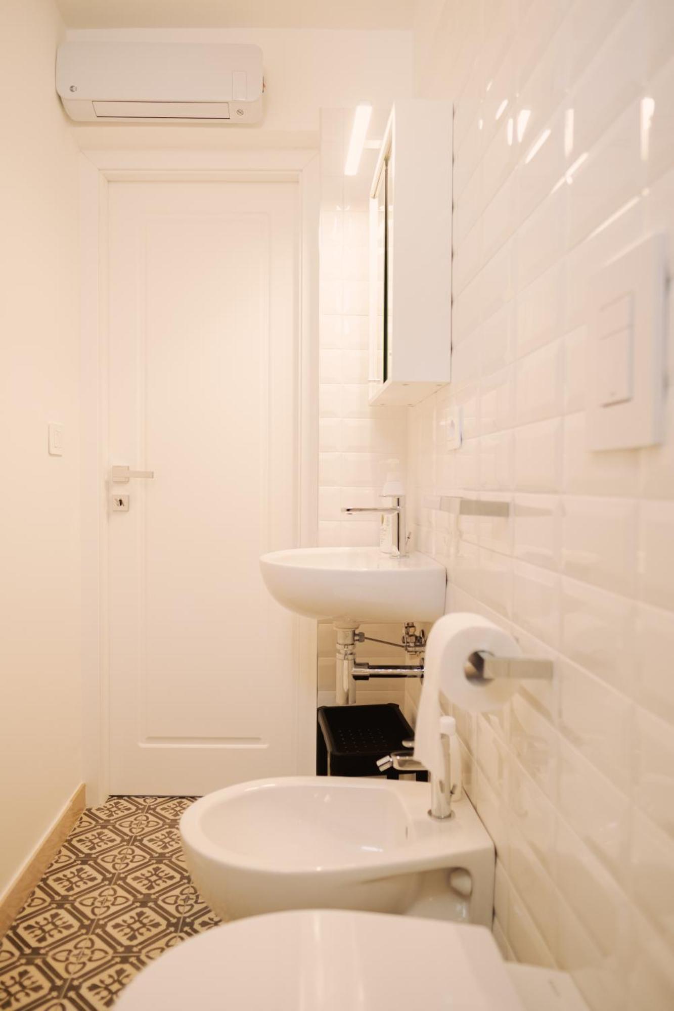 Casa Antonia - Terrace & Suites Bari Esterno foto